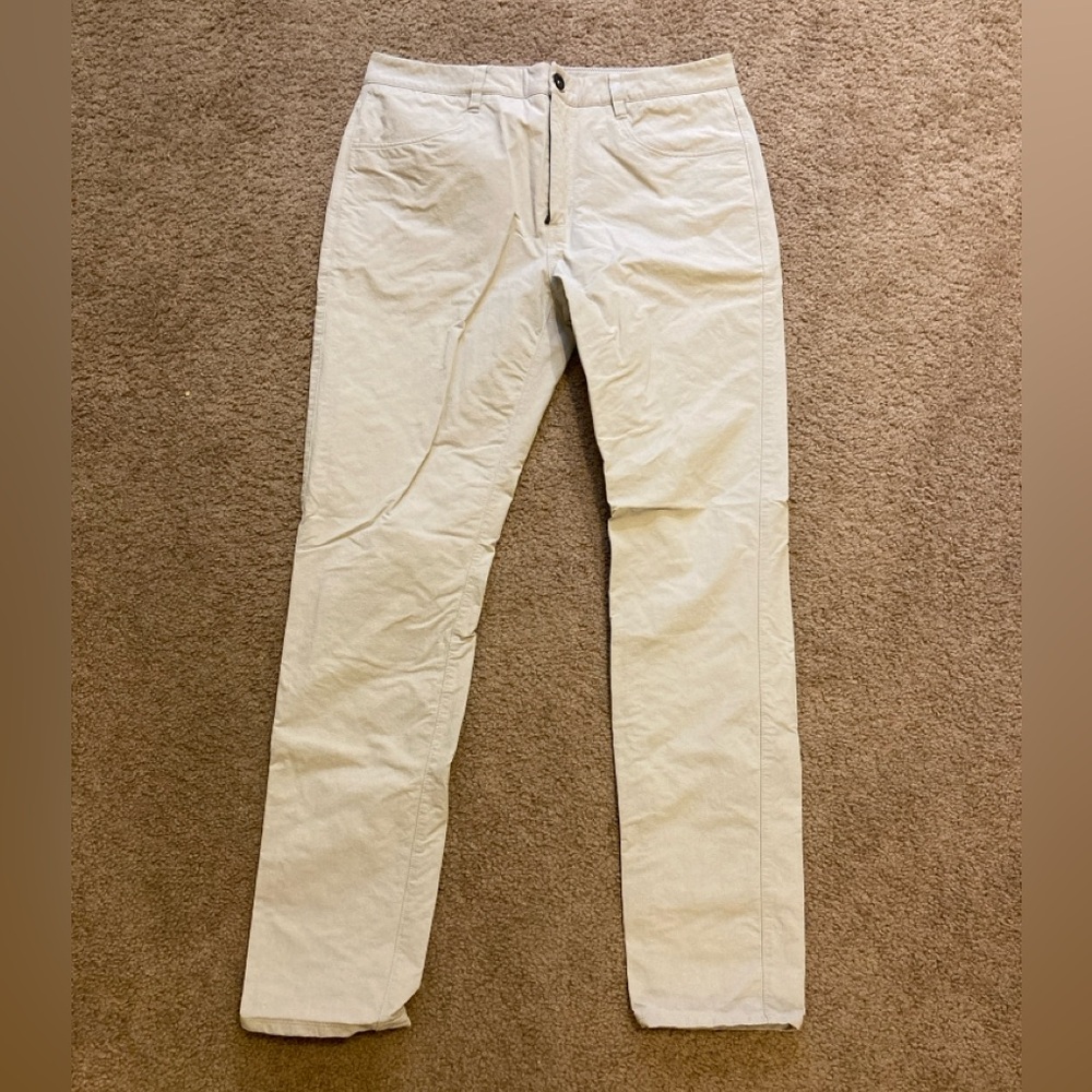 Vuori Men's Light Grey Chinos 32x32